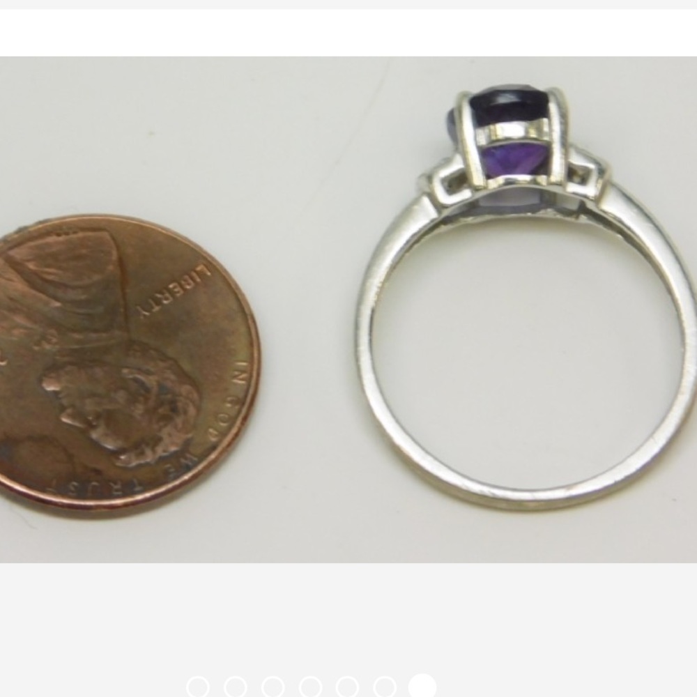 Preloved Solid 10k Amethyst/Cz Ring - image 6